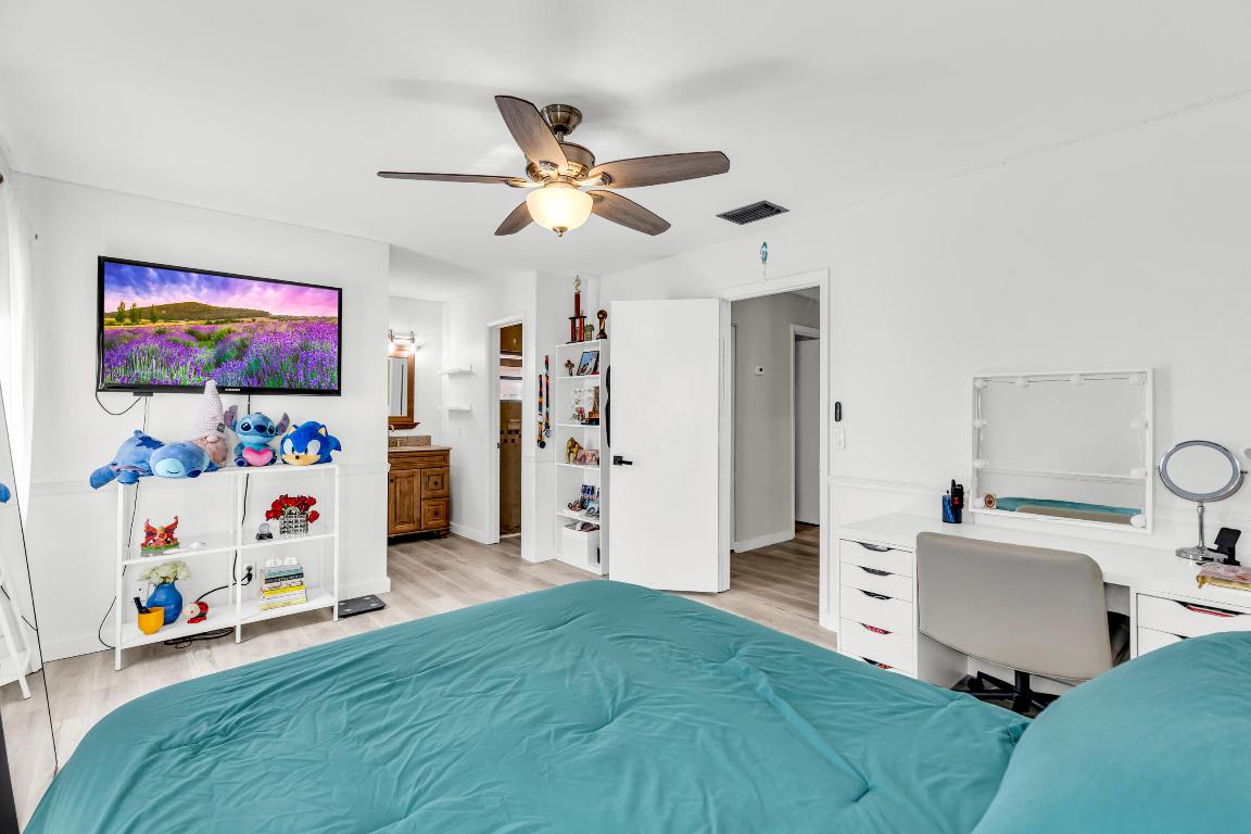 VILLAGES OF HILLSBORO SEC 1 - Residential