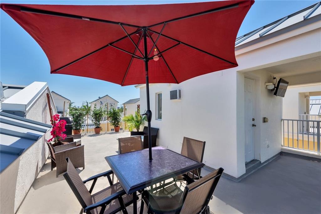 The Ellington Townhomes - Residential