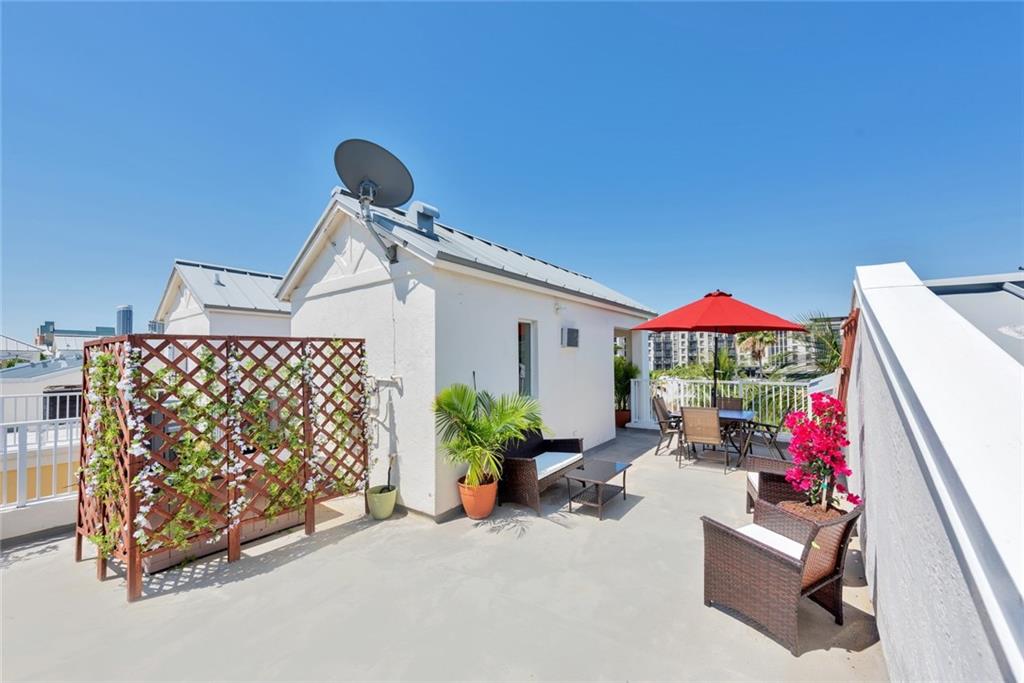 The Ellington Townhomes - Residential