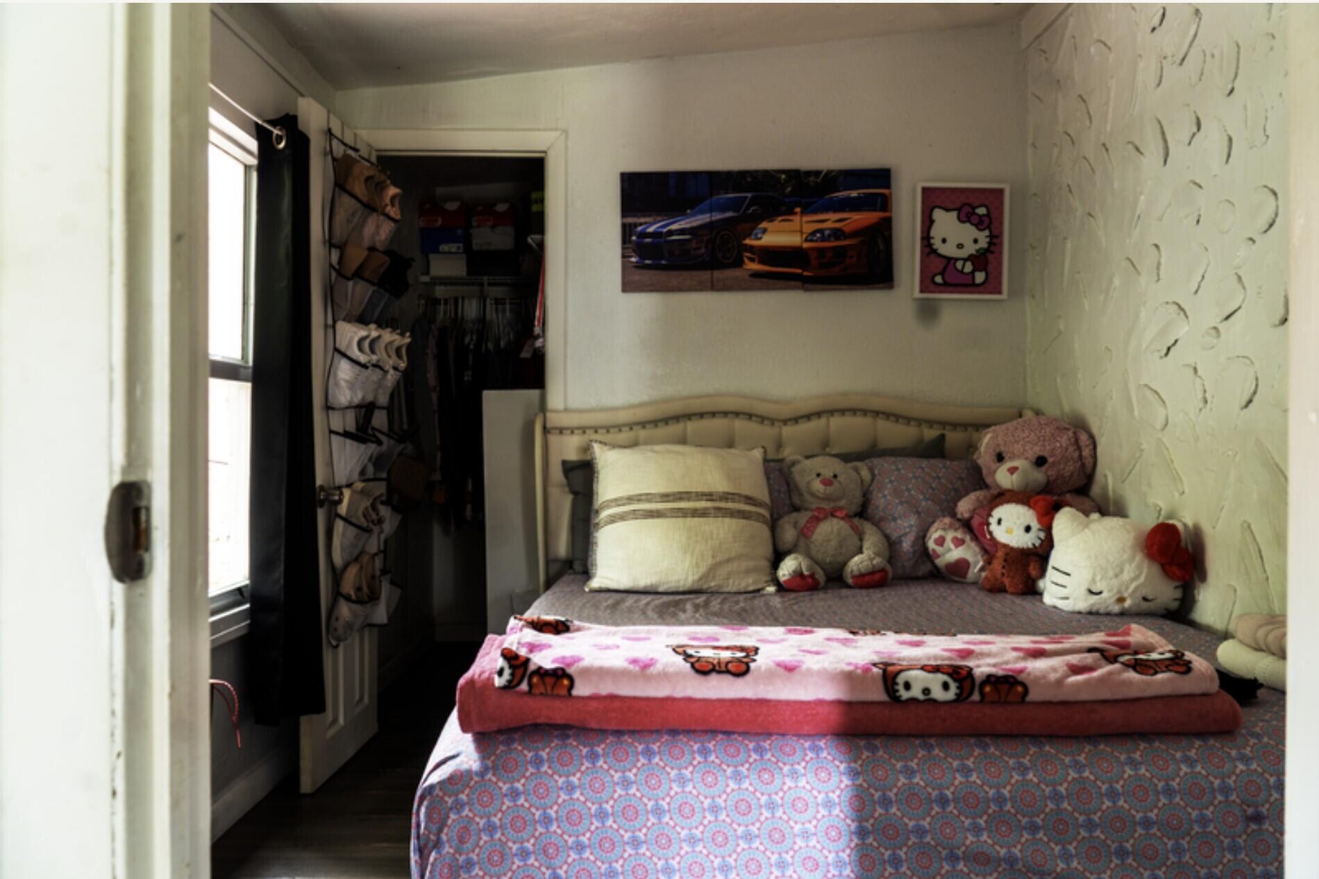 COLONIAL ESTS - Residential Income