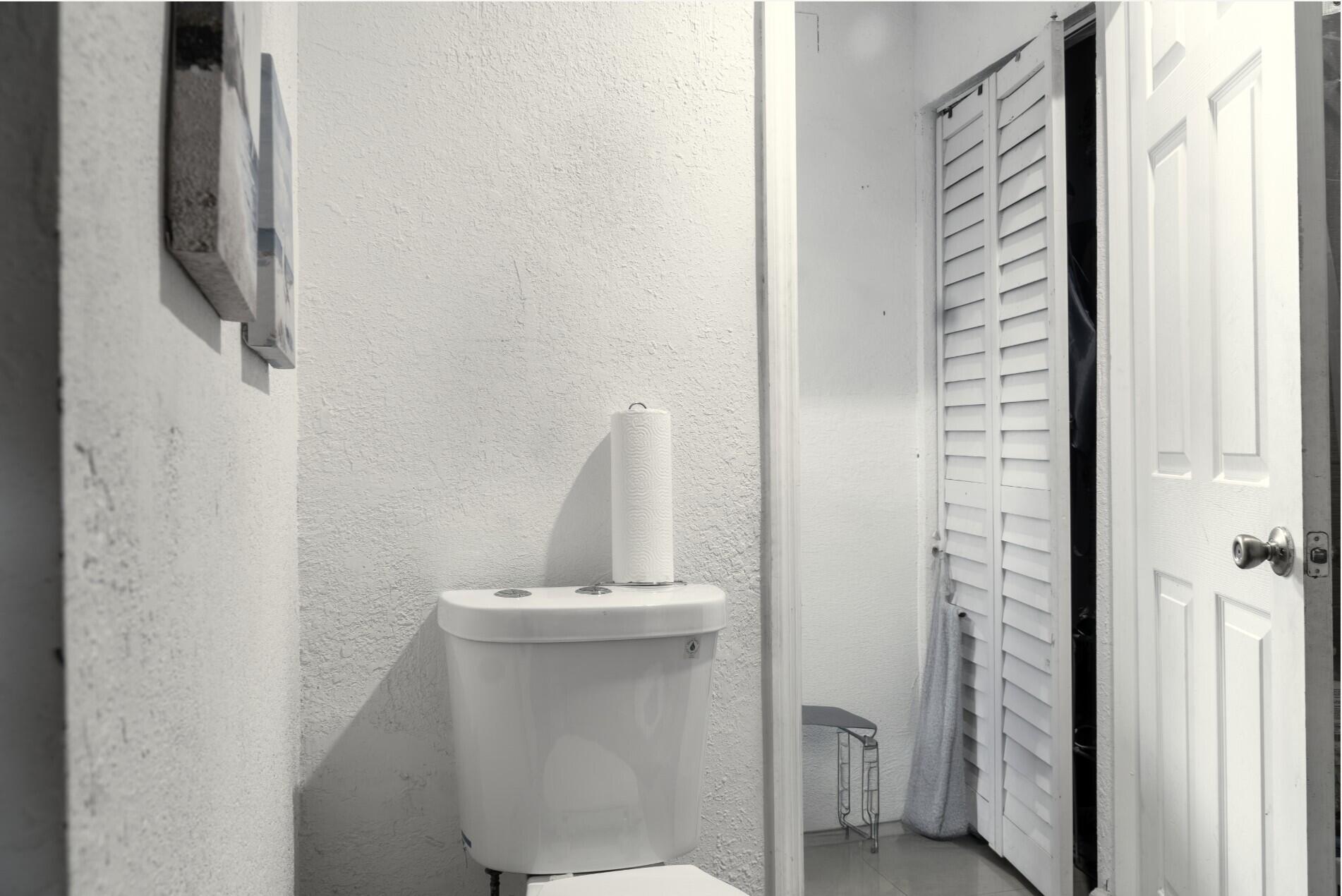 COLONIAL ESTS - Residential Income