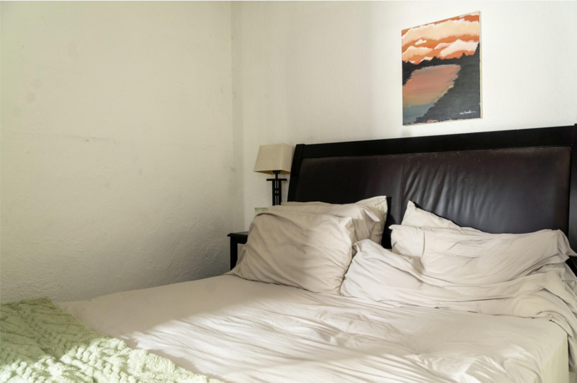 COLONIAL ESTS - Residential Income