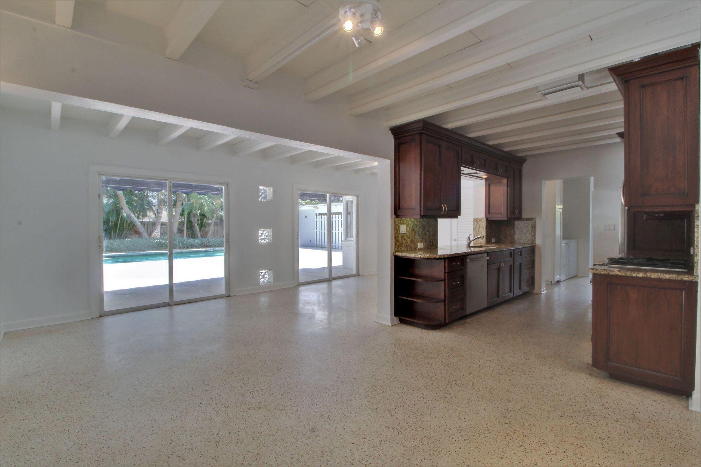 402 NW 7th Street