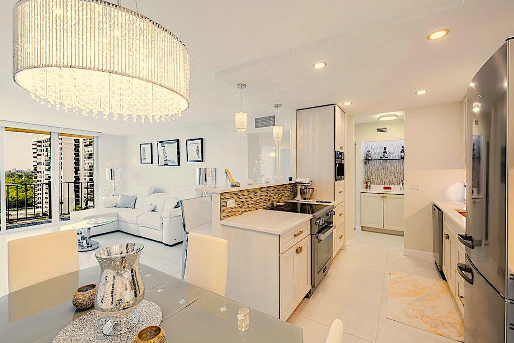 2121 N Ocean Boulevard 1105e