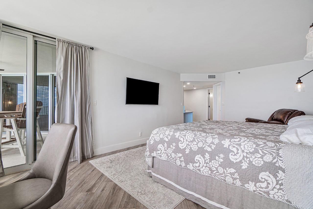 CORNICHE CONDO - Residential Lease