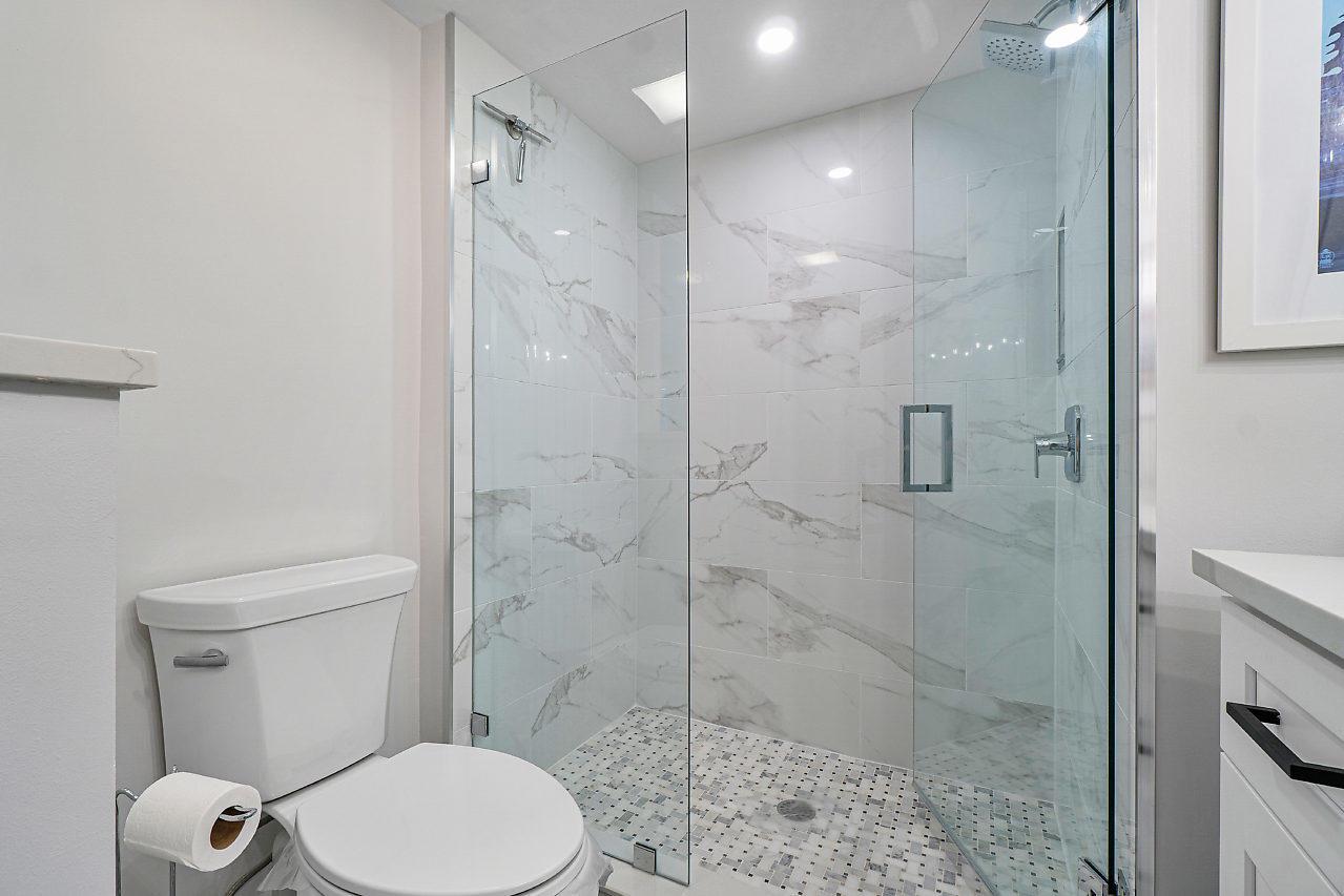 CORNICHE CONDO - Residential Lease