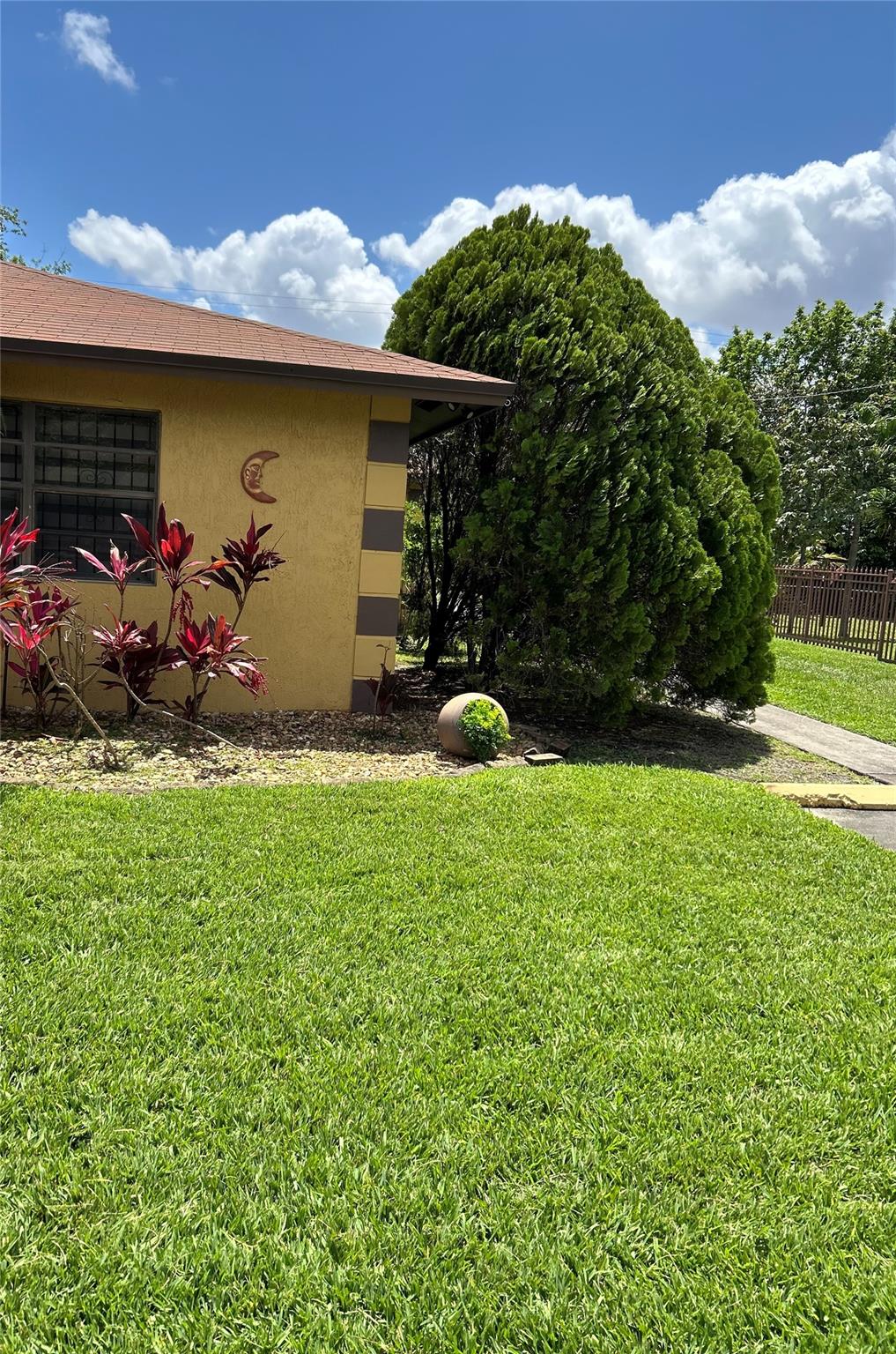 1814 NW 90th St