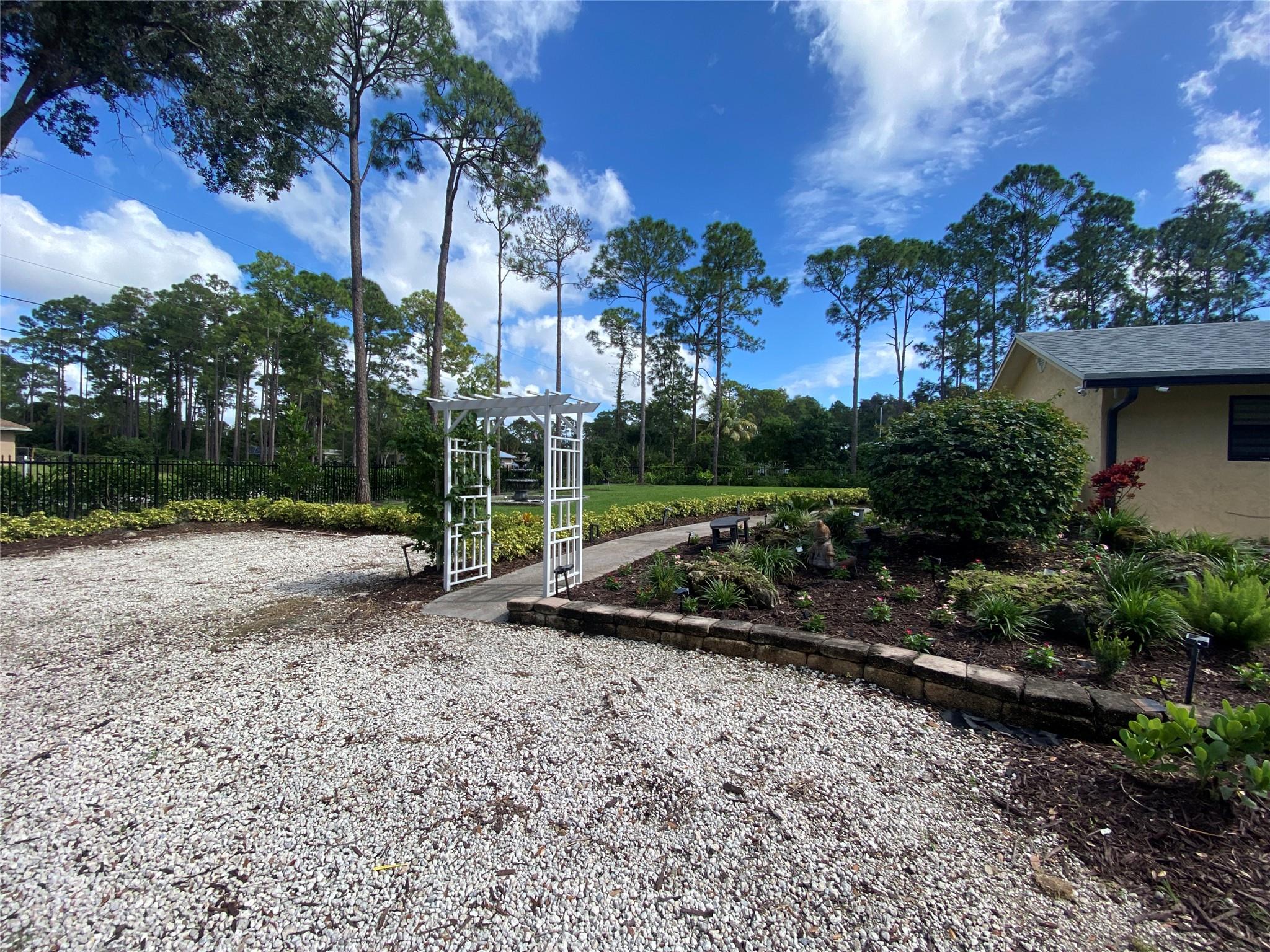 ACREAGE - Residential