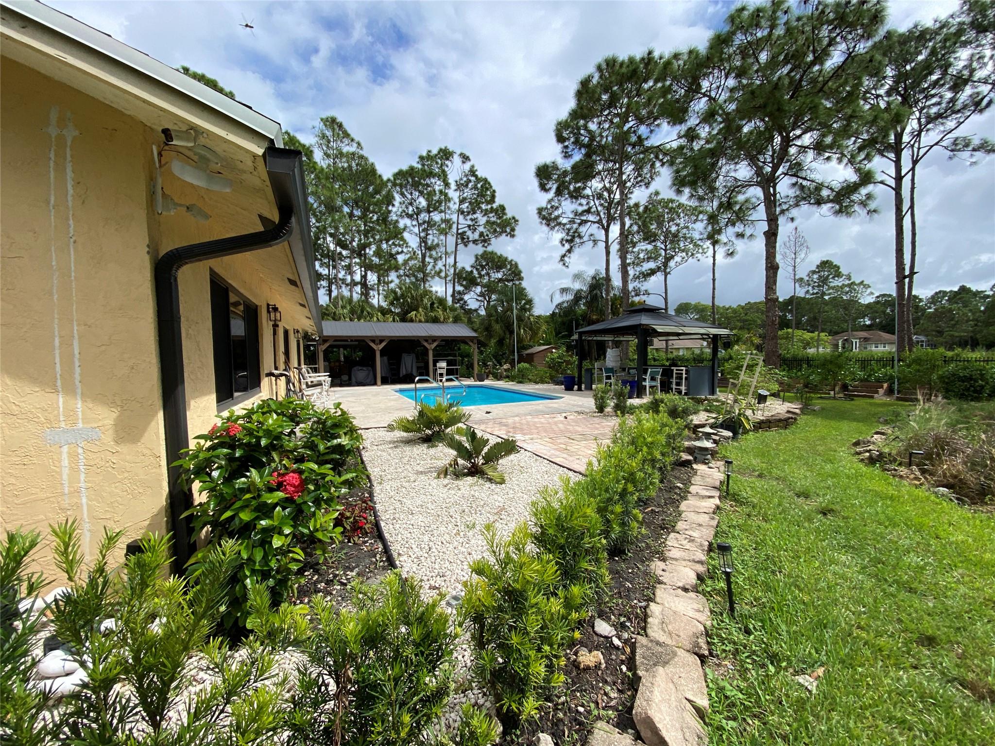 ACREAGE - Residential