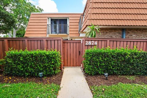 Photo of 2874 Waterford Drive S, Deerfield Beach, FL 33442 (MLS # B26039366)