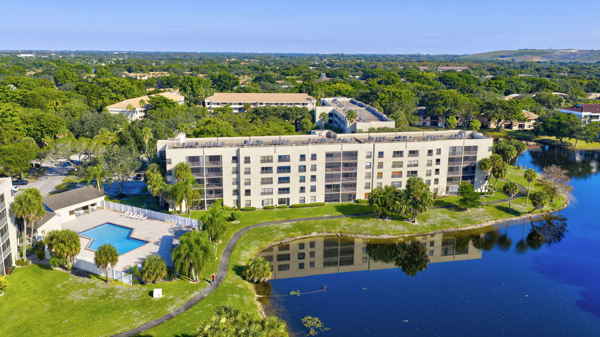 TRADEWINDS B CONDO - Residential