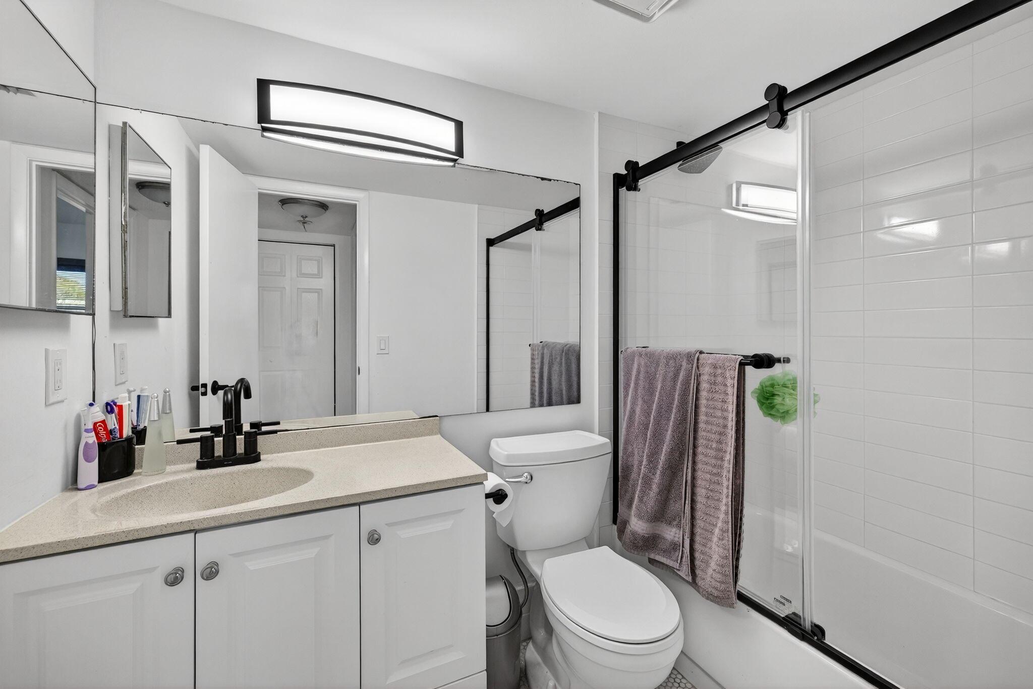 TRADEWINDS B CONDO - Residential