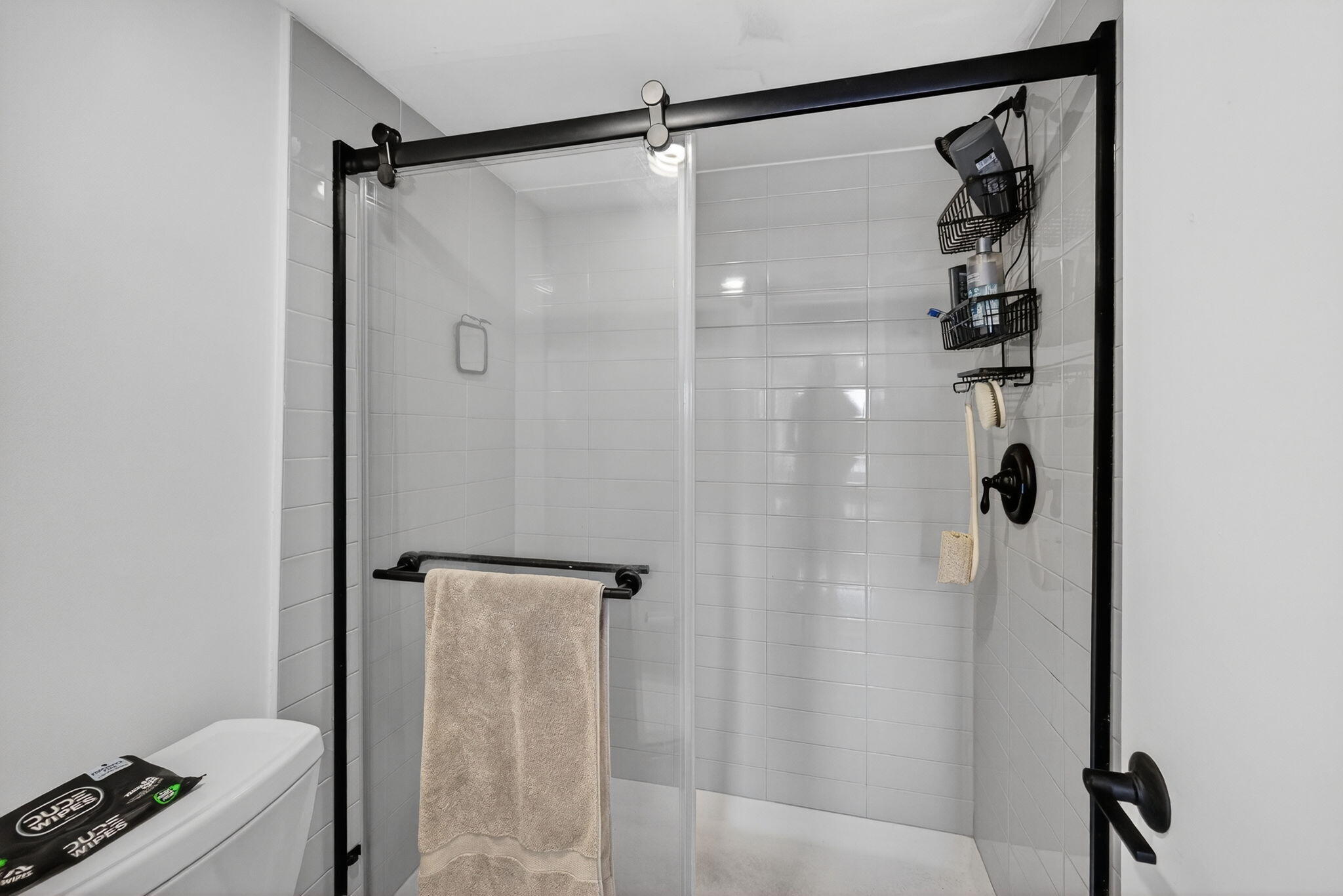 TRADEWINDS B CONDO - Residential