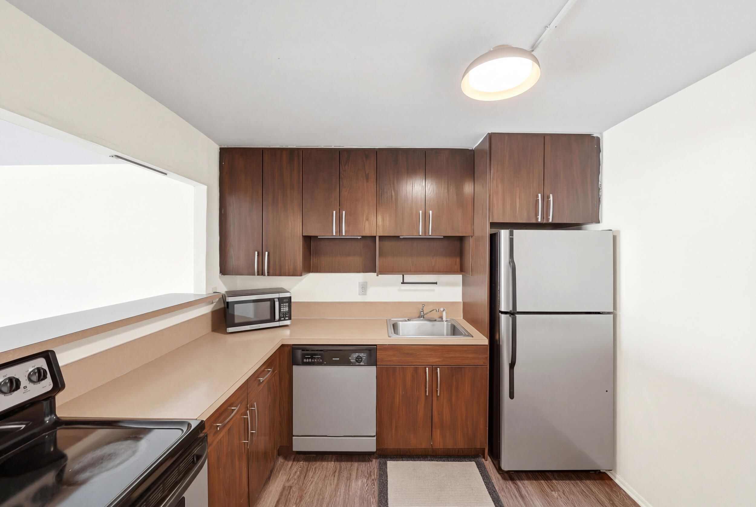 1000 Parkview Drive 1006