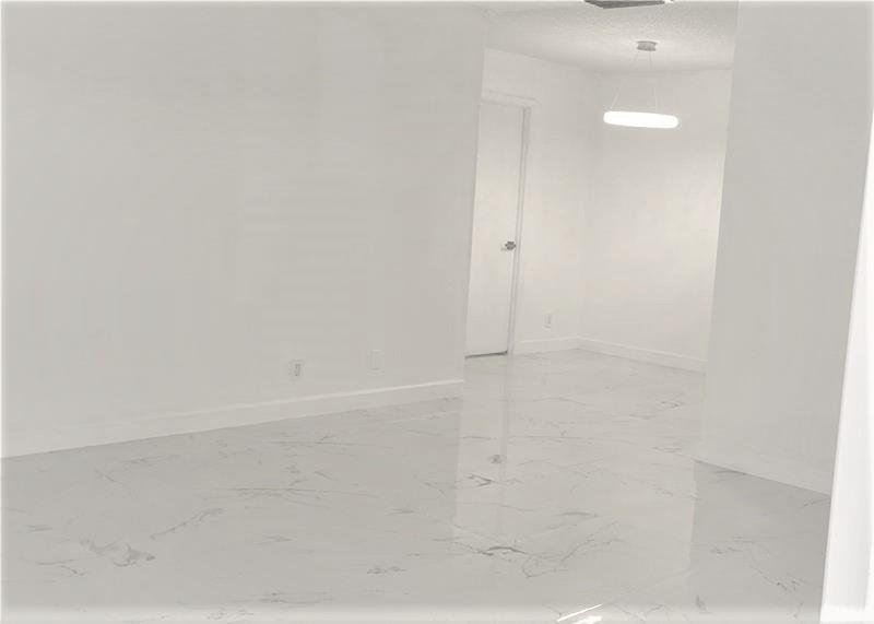 Royal Palm Gardens - Residential Lease