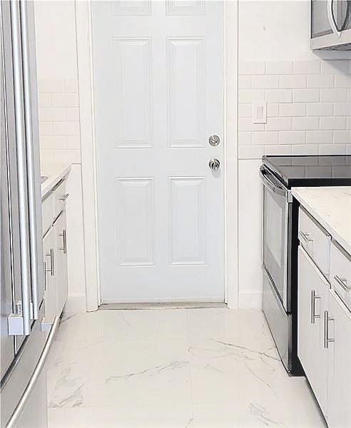 Royal Palm Gardens - Residential Lease