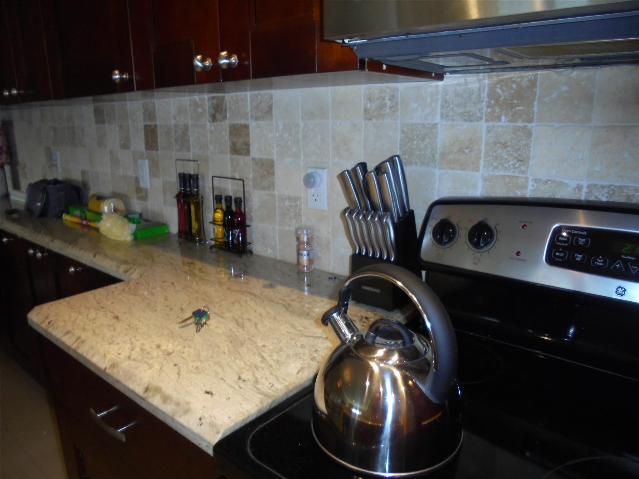 Lado Del Rio Condo - Residential Lease