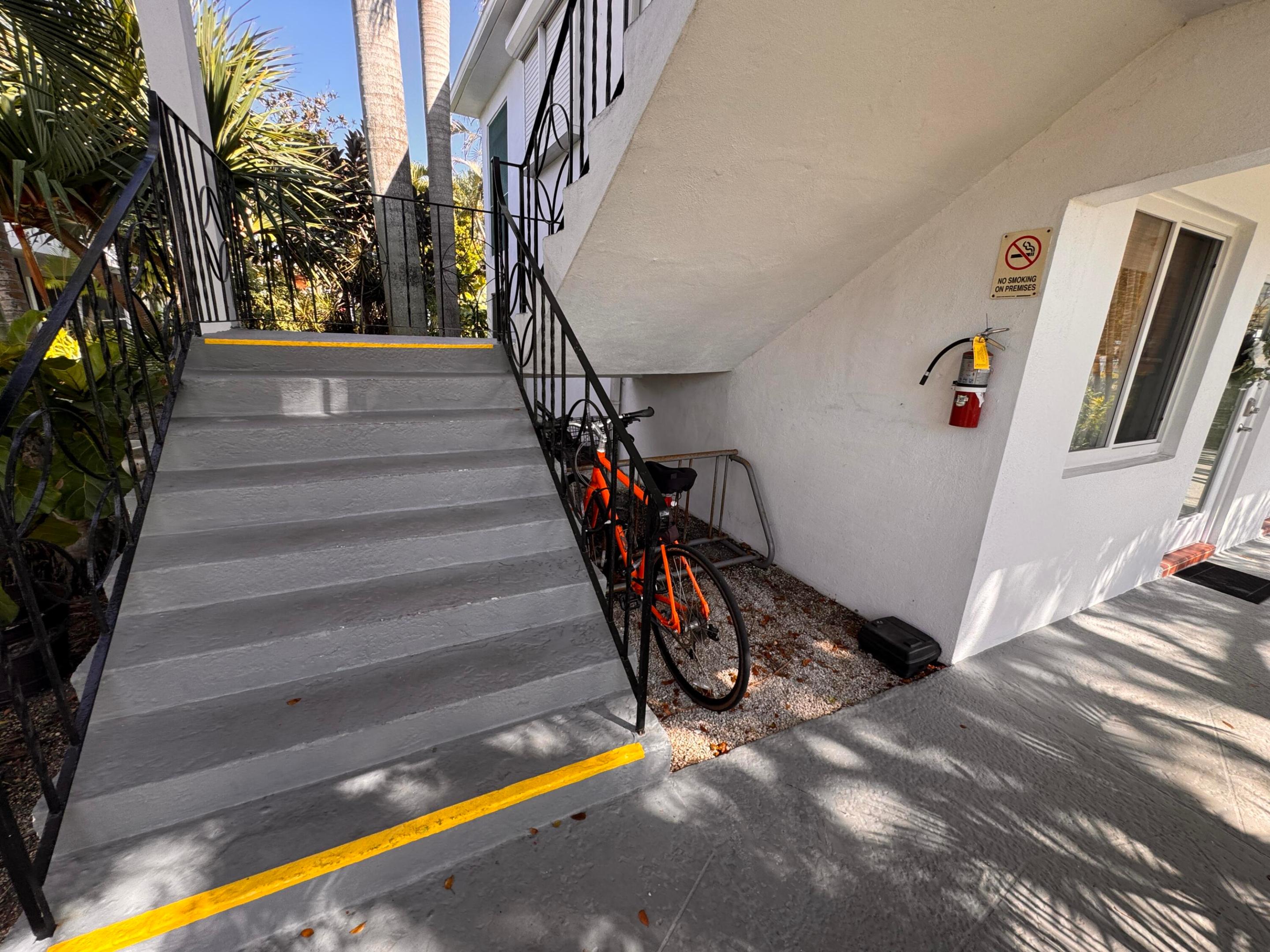 VENETIAN PARK CO-OP - Residential