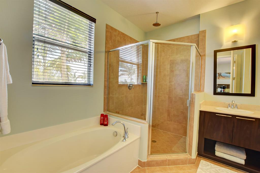 BLUE LAKE TOWNHOMES - Residential