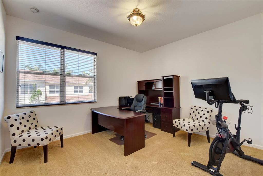 BLUE LAKE TOWNHOMES - Residential