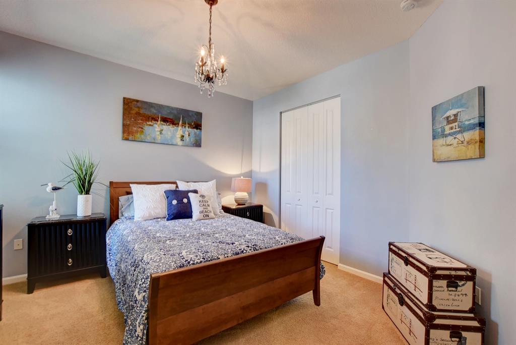 BLUE LAKE TOWNHOMES - Residential