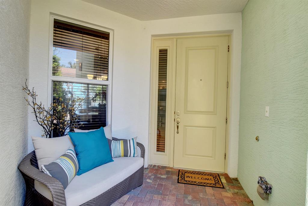 BLUE LAKE TOWNHOMES - Residential