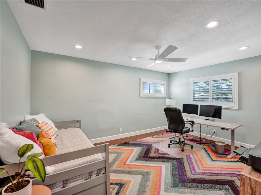 CORAL RIDGE COUNTRY CLUB - Residential