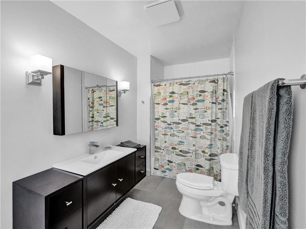CORAL RIDGE COUNTRY CLUB - Residential