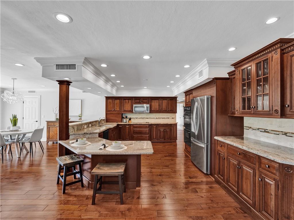 CORAL RIDGE COUNTRY CLUB - Residential