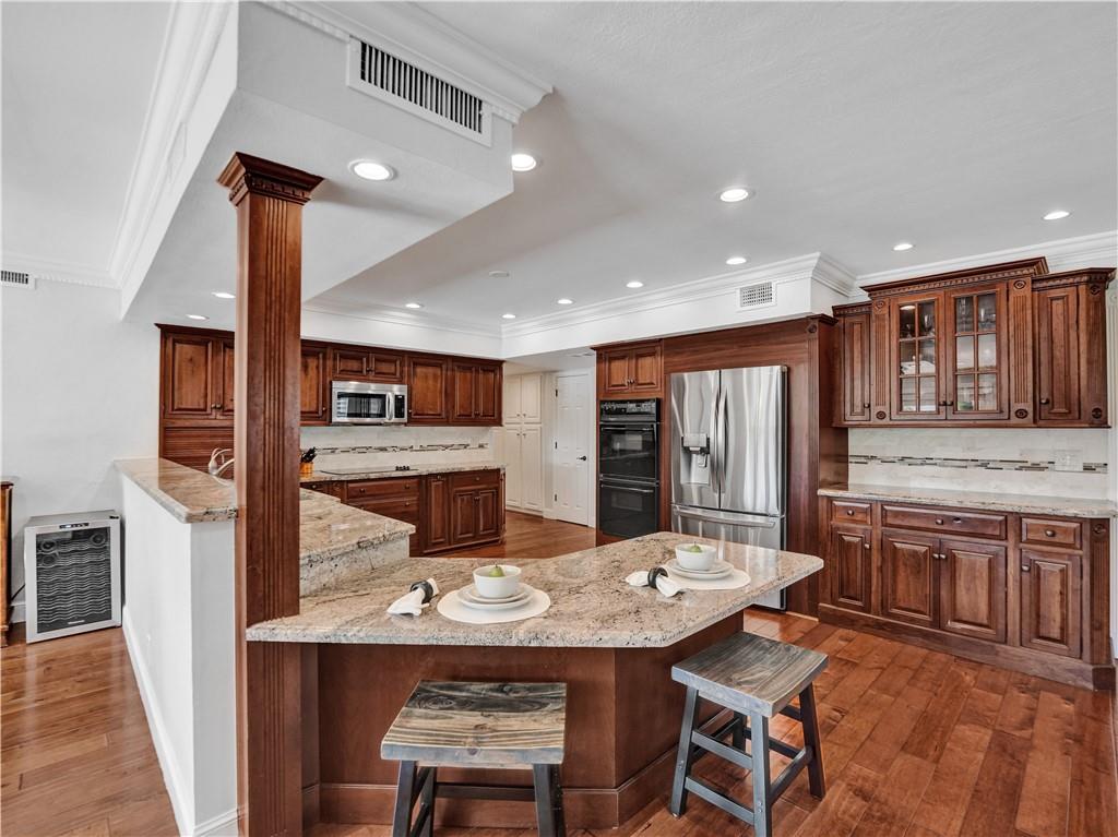 CORAL RIDGE COUNTRY CLUB - Residential