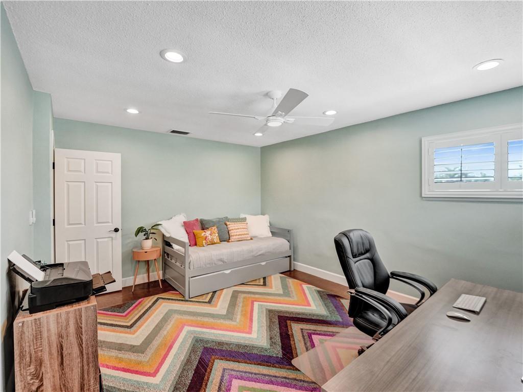 CORAL RIDGE COUNTRY CLUB - Residential