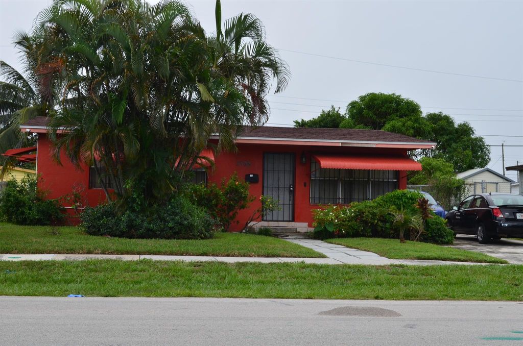 Photo of 1388 7th Street, West Palm Beach, FL 33401 (MLS # R10923759)