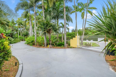 Tiny photo for 14423 Draft Horse Lane, Wellington, FL 33414 (MLS # B26054198)