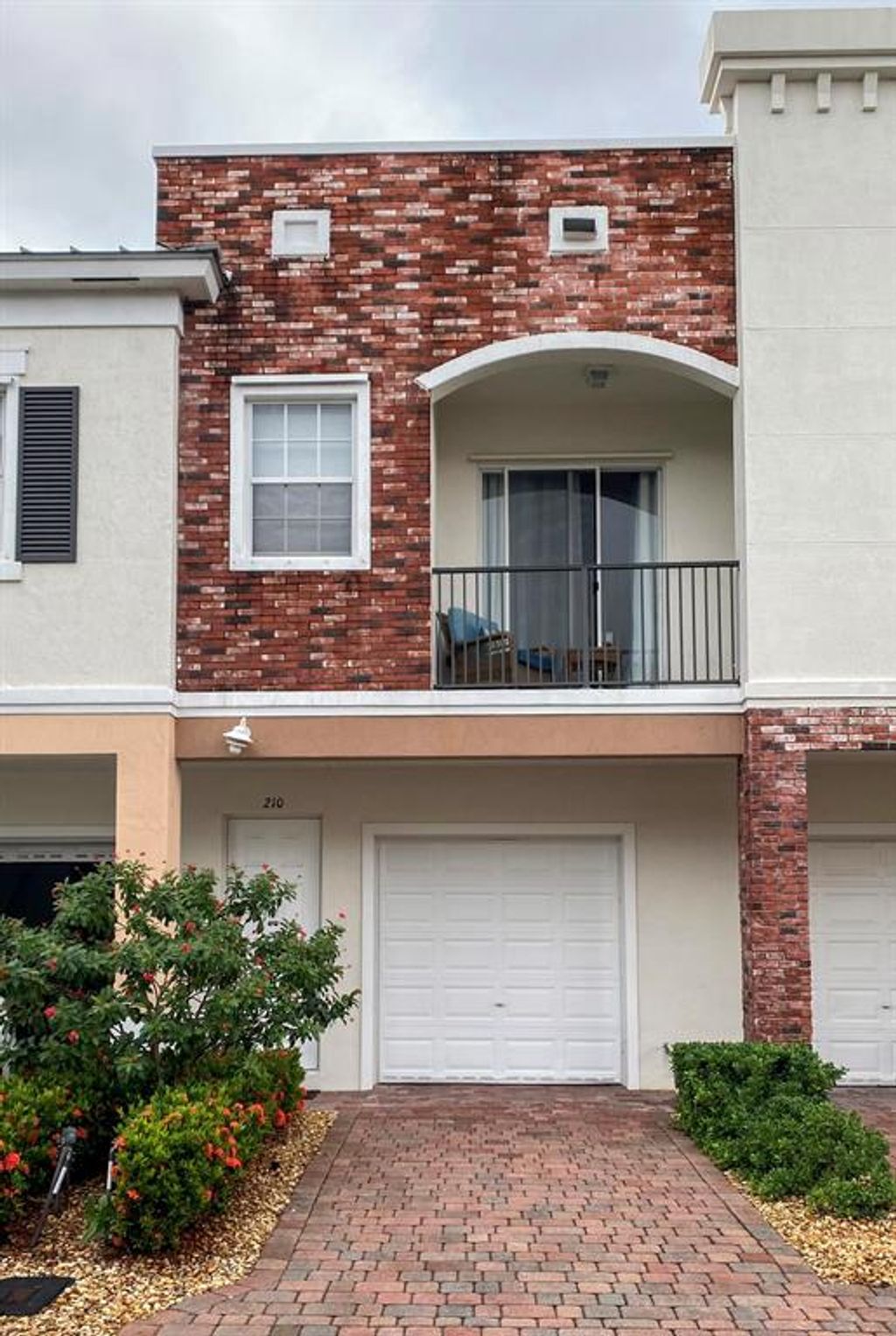 Photo of 10560 SW Stephanie Way Way #1210, Port St Lucie, FL 34987 (MLS # R10741647)