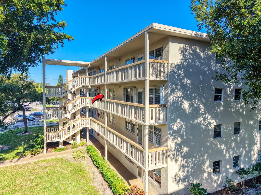 Photo of 3002 Ventnor #G, Deerfield Beach, FL 33442 (MLS # B26073626)