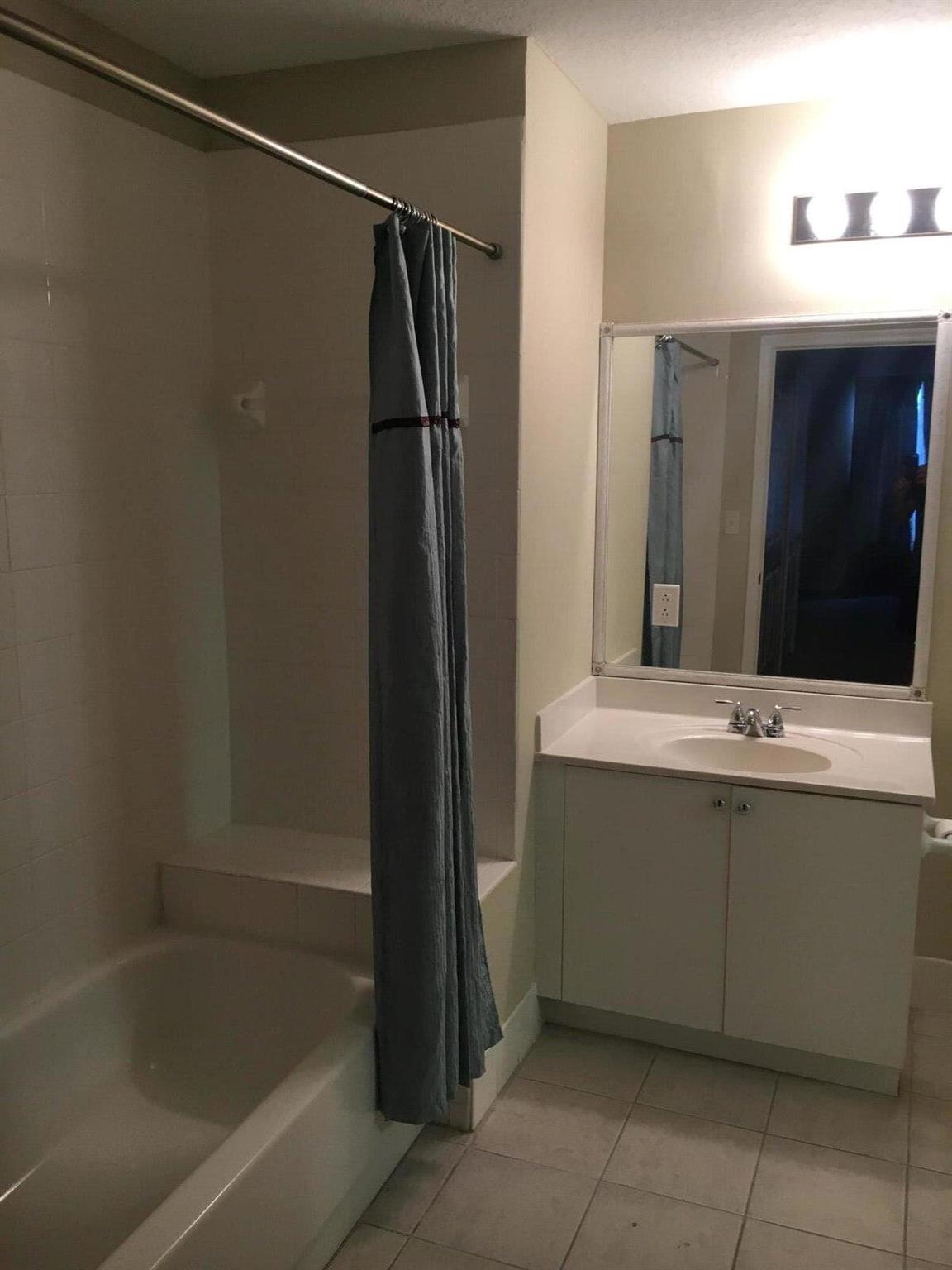 VILLAGE AT ABACOA CONDO - Residential Lease