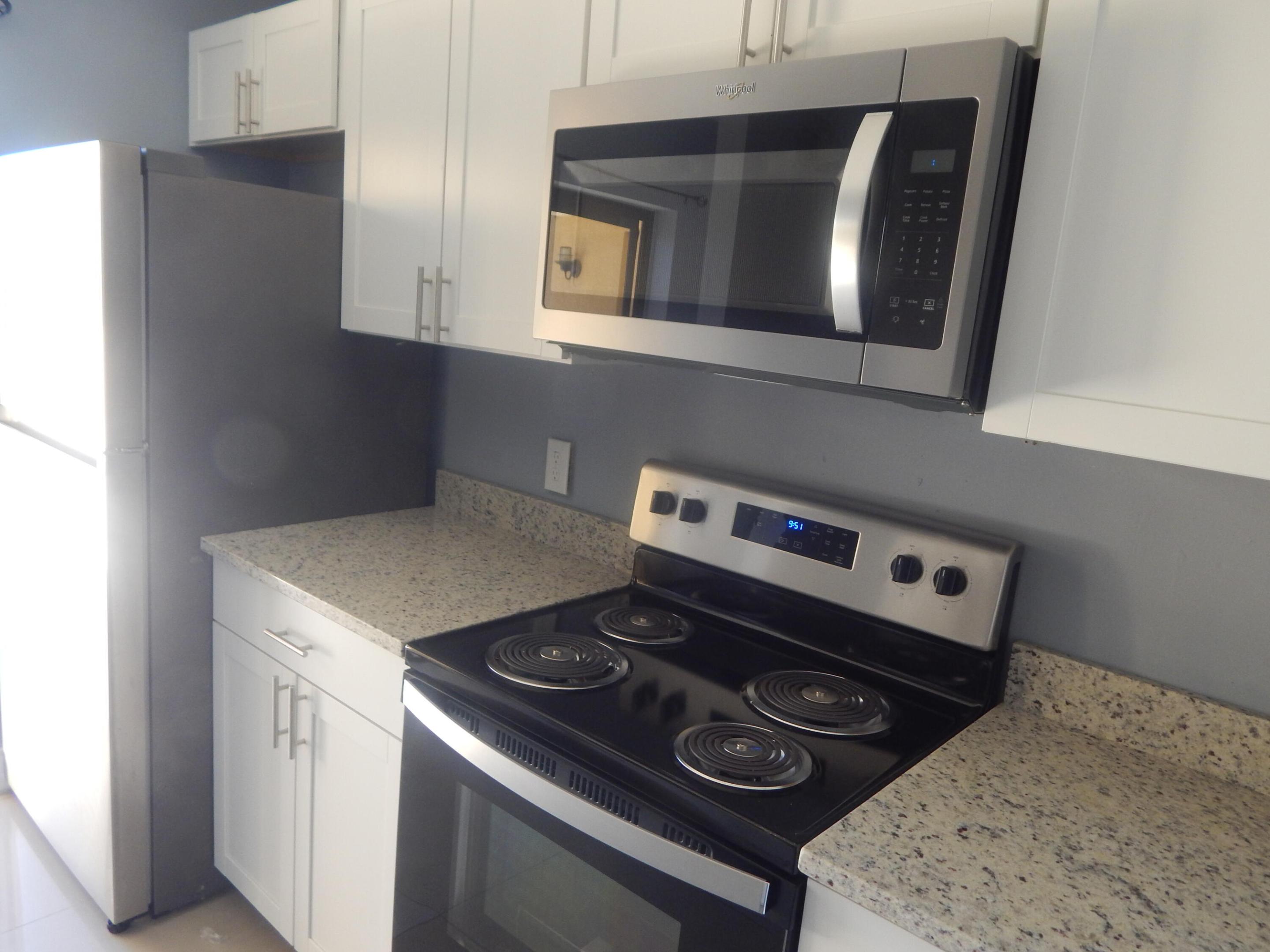 VILLAGE OF SANDALWOOD LAKES 3 - Residential