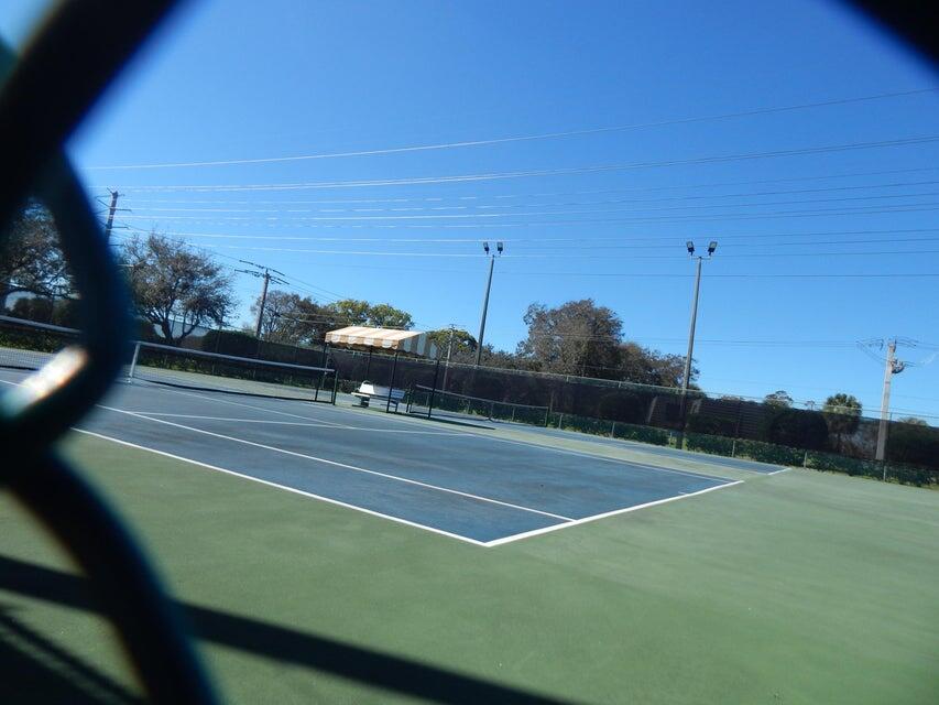 VILLAGE OF SANDALWOOD LAKES 3 - Residential