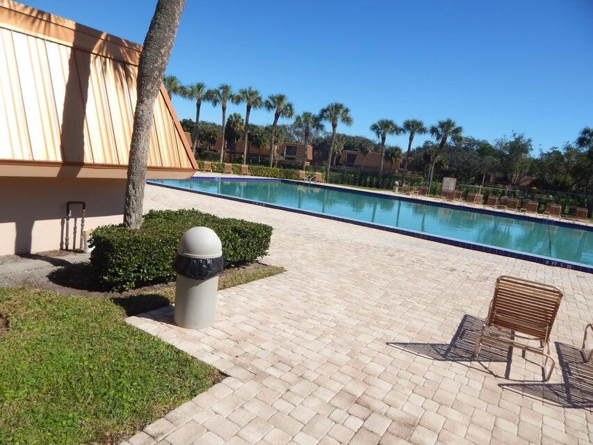 VILLAGE OF SANDALWOOD LAKES 3 - Residential