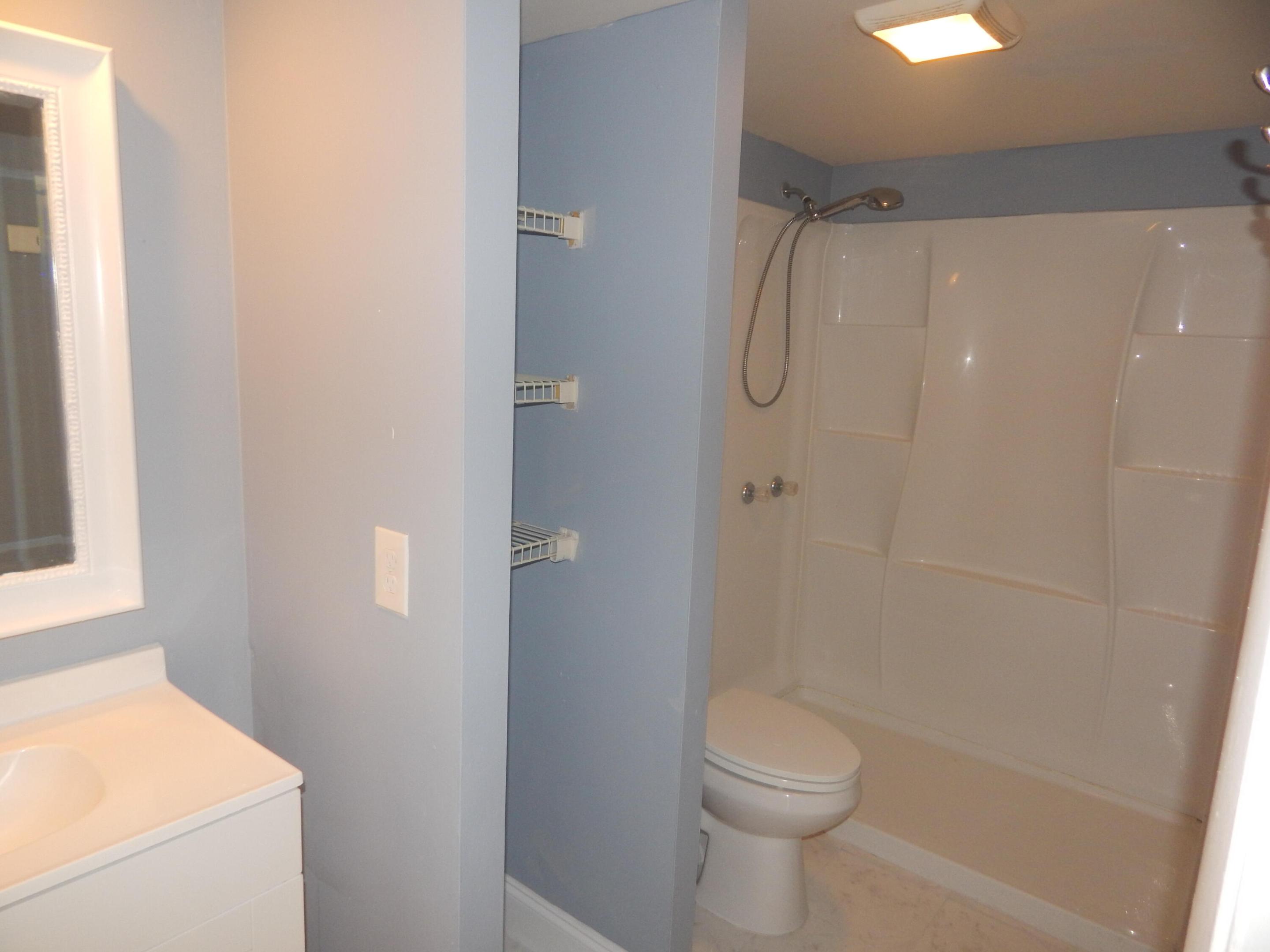 VILLAGE OF SANDALWOOD LAKES 3 - Residential