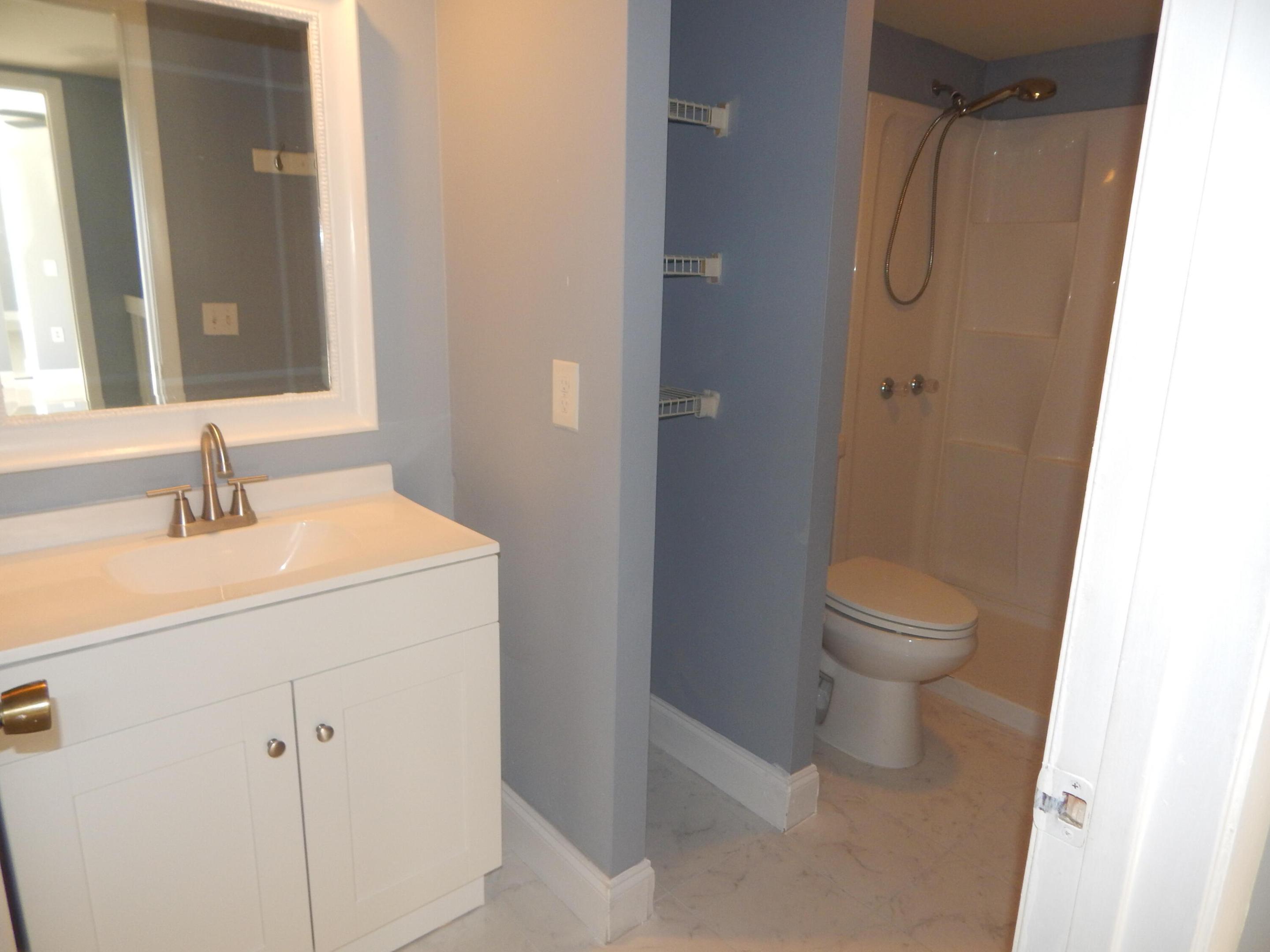 VILLAGE OF SANDALWOOD LAKES 3 - Residential