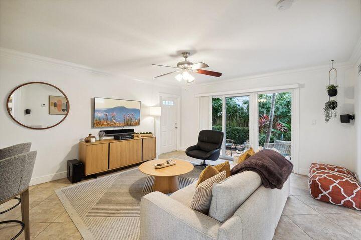 Newly furnished unit in the highly desired Palm Square apartments! Walk to the famous Atlantic Avenue and the beach and live the ultimate Delray Beach lifestyle. This bright and airy unit has two bedrooms joined by one bathroom, and an outdoor patio for enjoying the Florida weather.