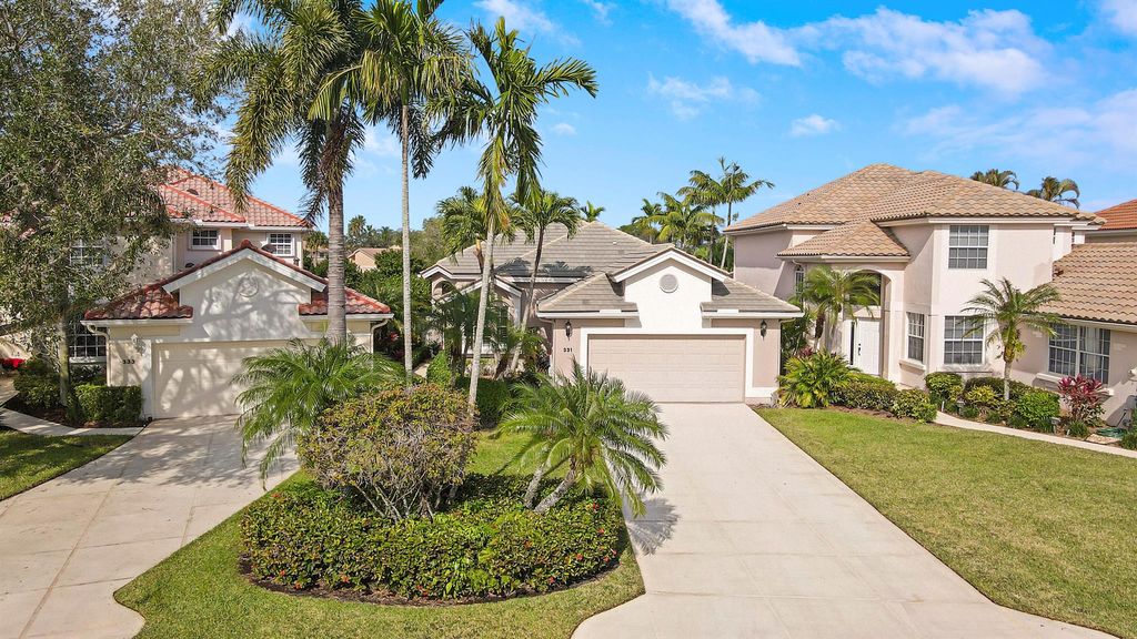 Photo of 331 Eagleton Golf Drive, Palm Beach Gardens, FL 33418 (MLS # R10949496)