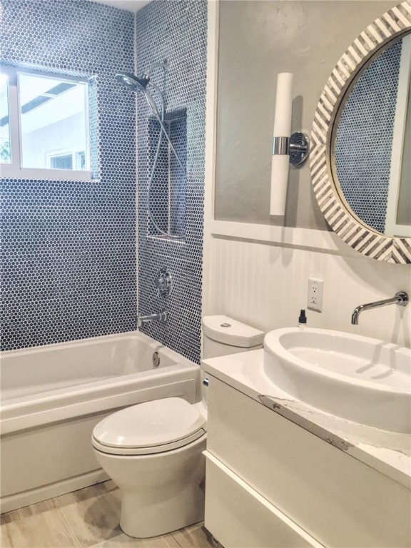 LLOYD ESTATES ADD CORR PL - Residential