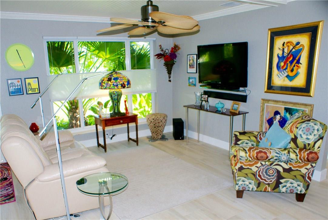 LLOYD ESTATES ADD CORR PL - Residential