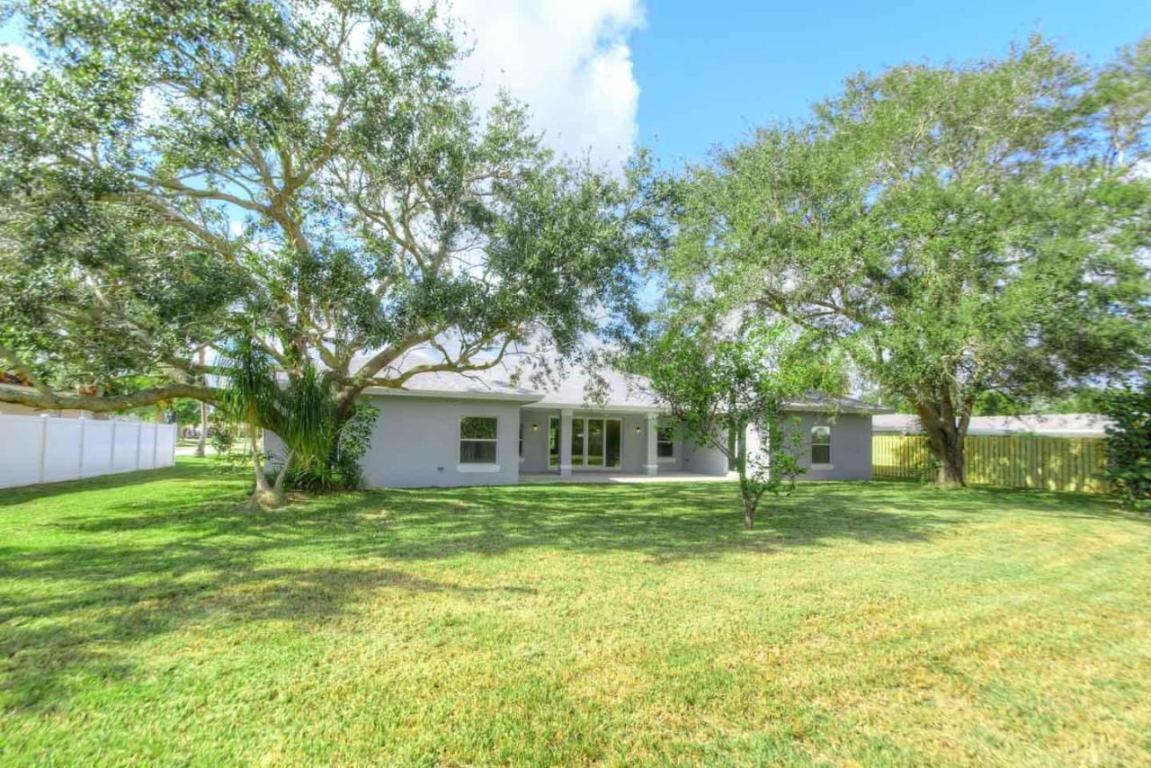 Tequesta Country Club - Residential