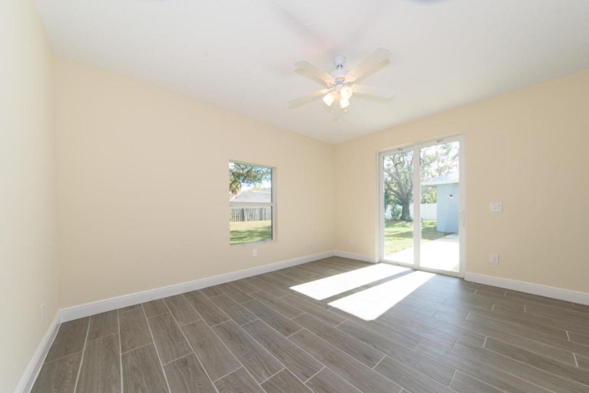 Tequesta Country Club - Residential