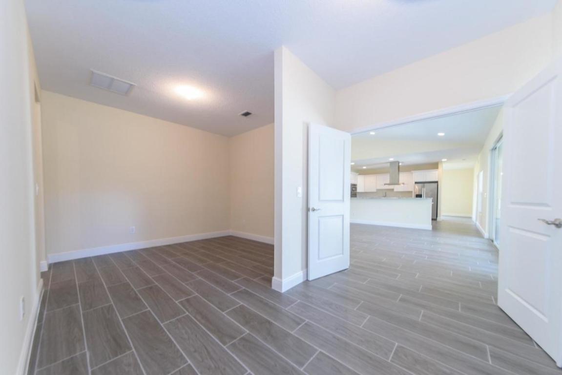 Tequesta Country Club - Residential