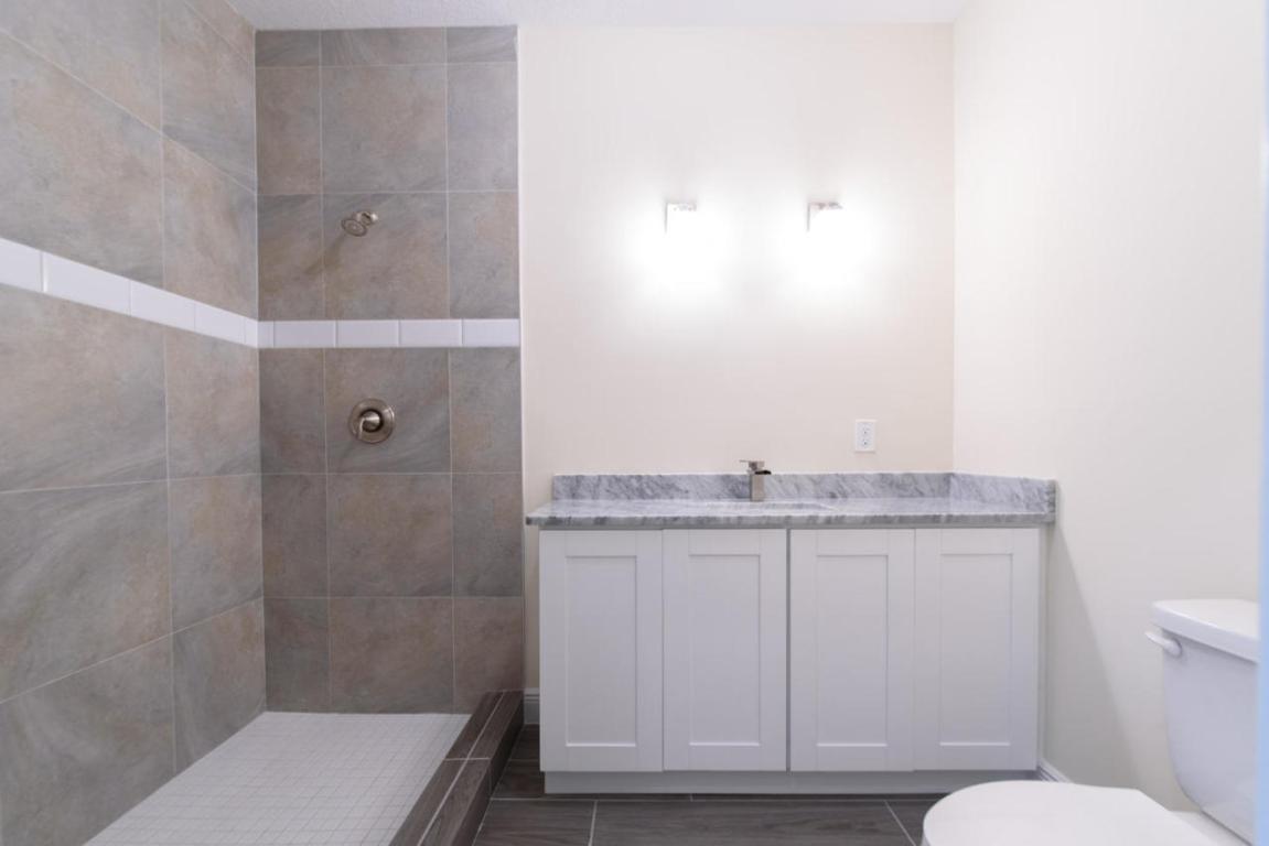 Tequesta Country Club - Residential