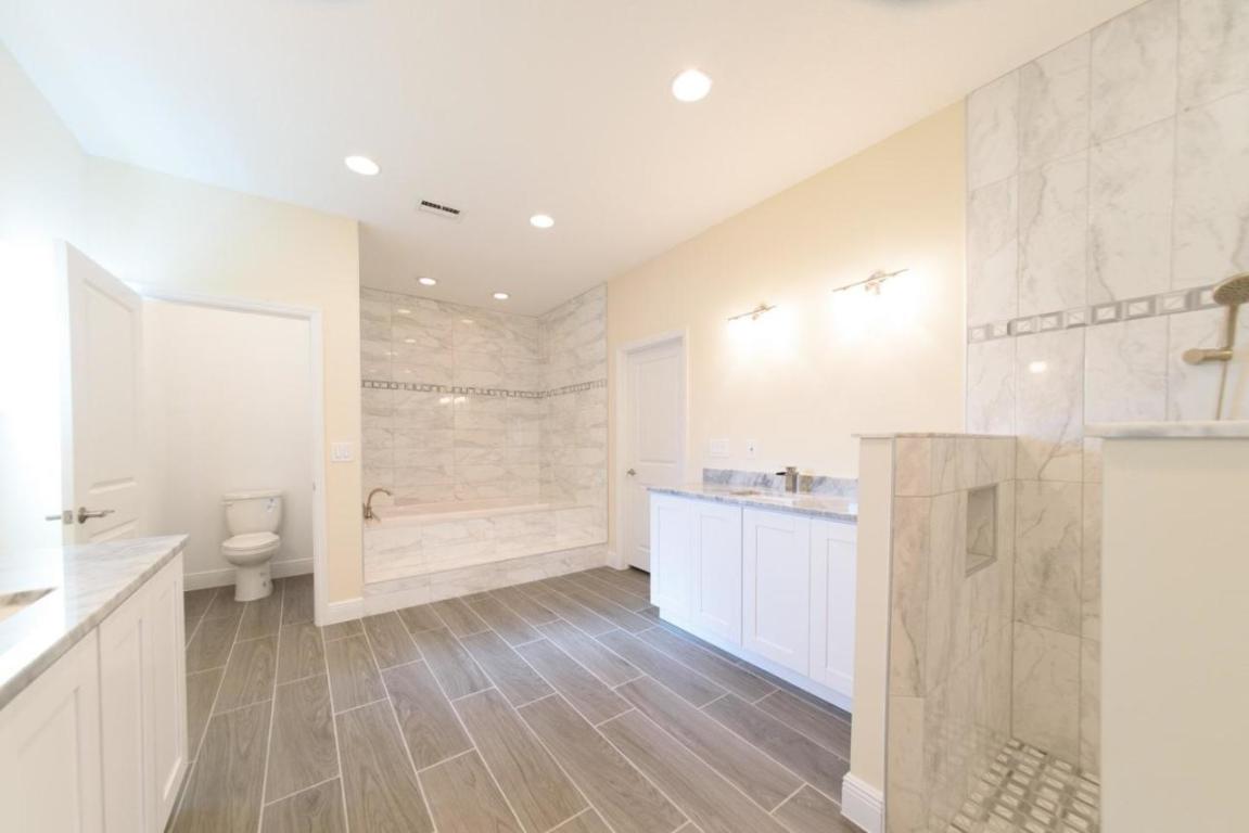 Tequesta Country Club - Residential